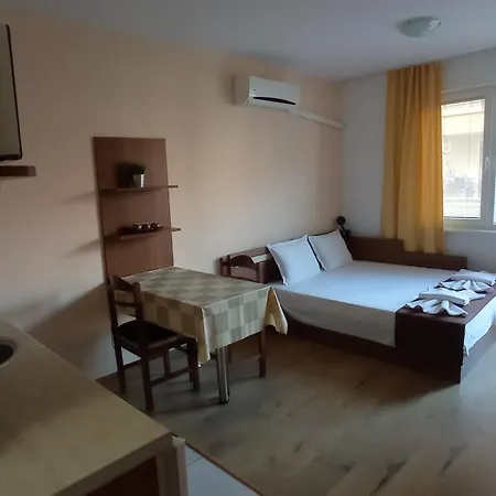 Vesi&gery Apartment *