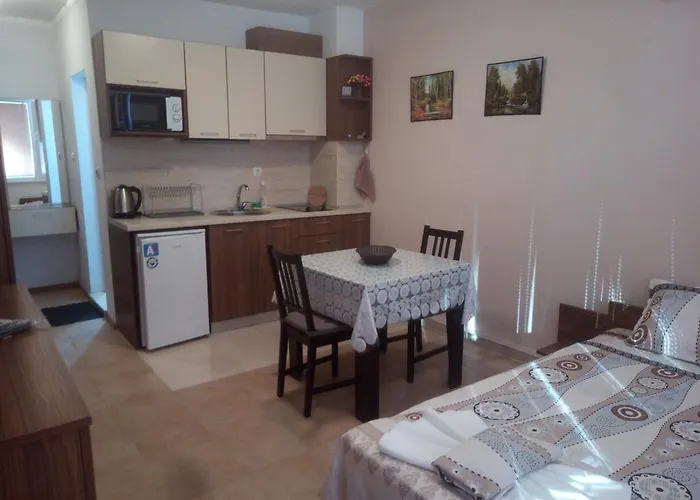 Vesi And Gery Apartamento Pomorie